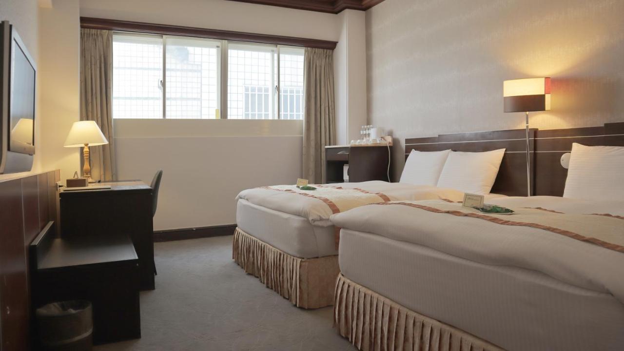 Ho Fong Business Stay Fengyuan Esterno foto