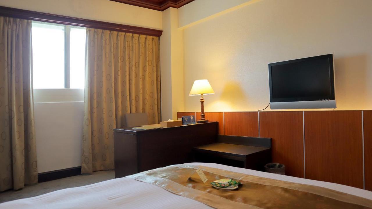Ho Fong Business Stay Fengyuan Esterno foto