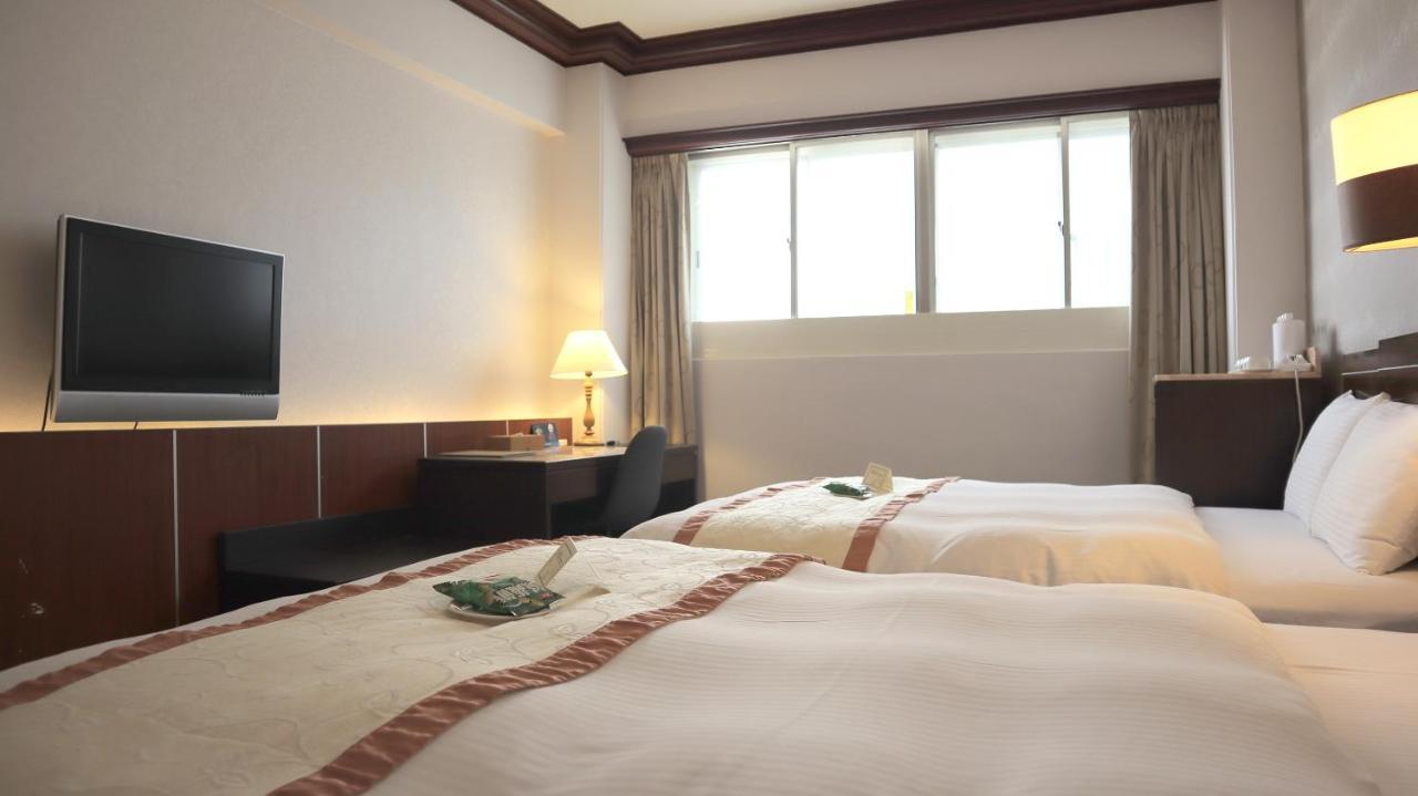 Ho Fong Business Stay Fengyuan Esterno foto