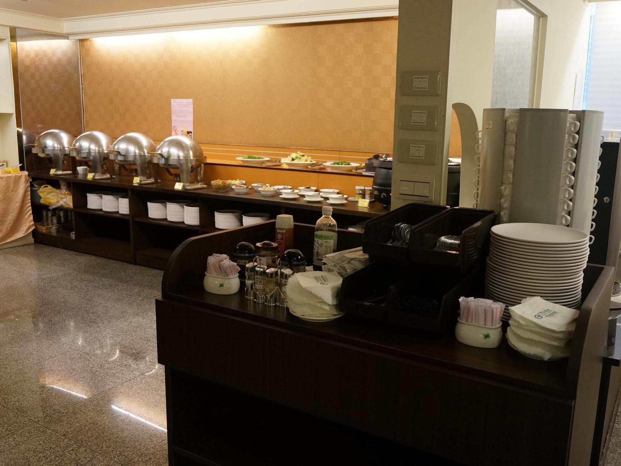 Ho Fong Business Stay Fengyuan Esterno foto